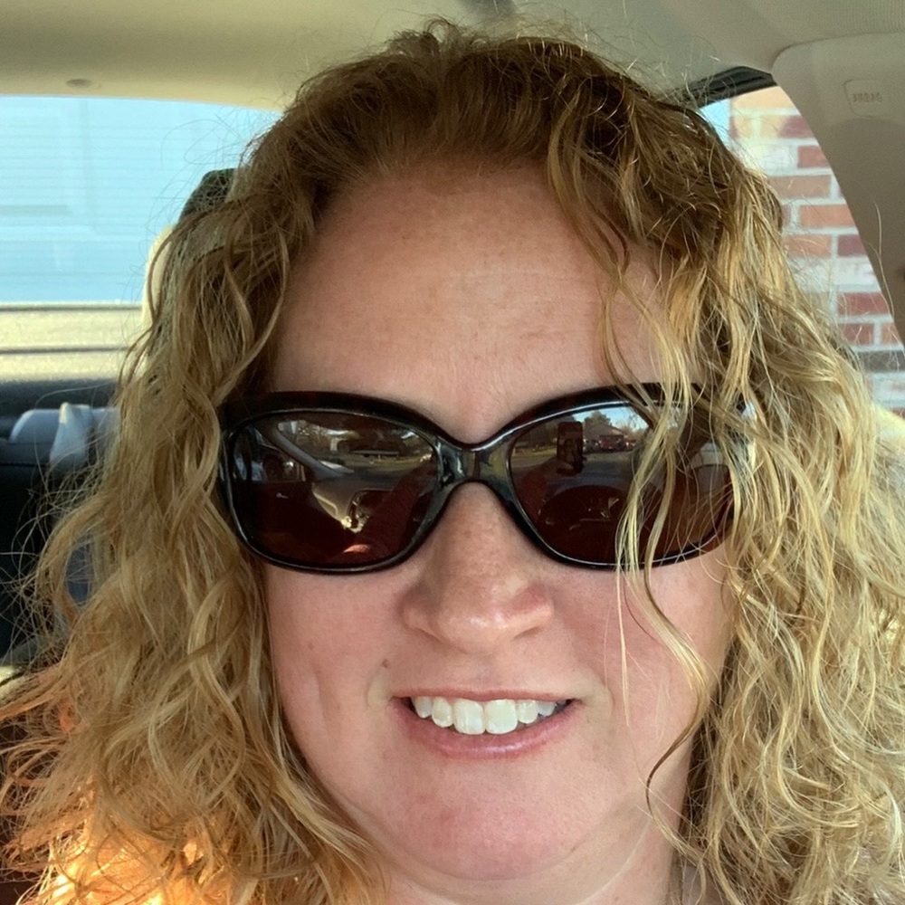 Meet your Posher, Suzanne